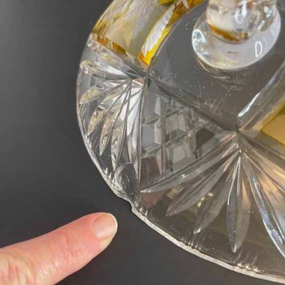 3-Footed Etched Crystal Bowl – Clear with Amber Rose & Leaf Design, 8.75" Diamet - Picture 7 of 7